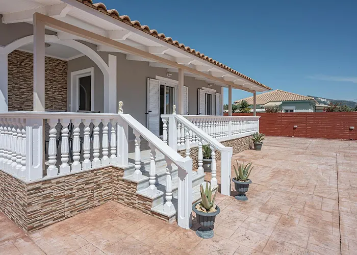 Villa Atlas *